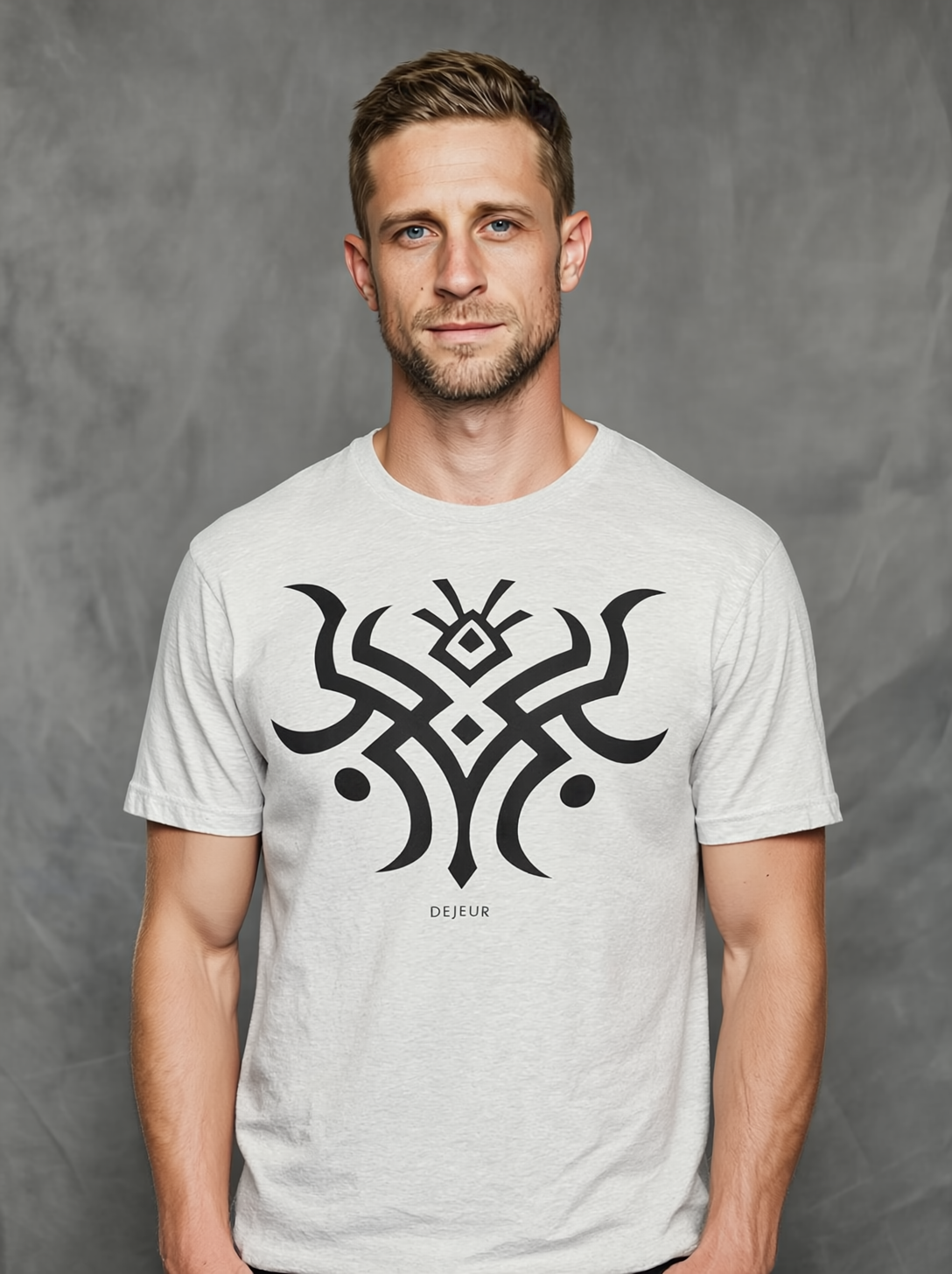 Tribal Crescent Horns - T-Shirt