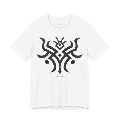 Tribal Crescent Horns - T-Shirt