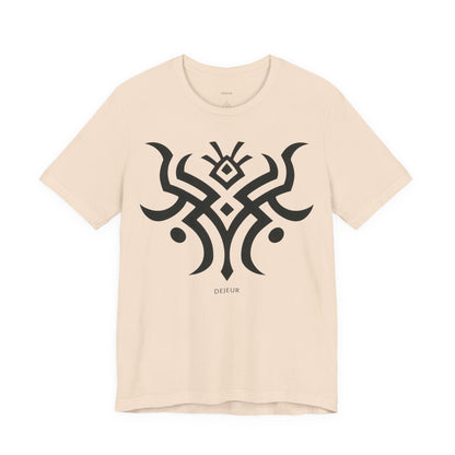 Tribal Crescent Horns - T-Shirt