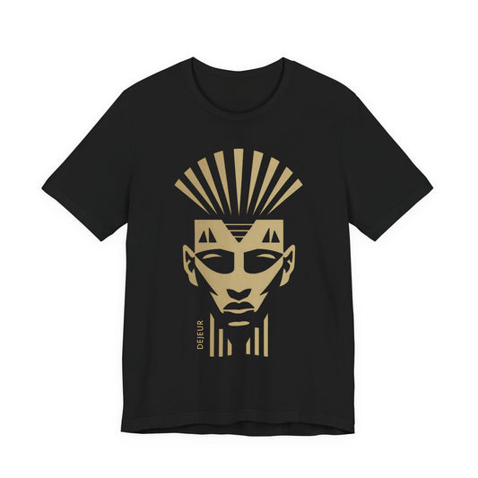 Minimalist Golden Crowned Regal Pharaoh - T-Shirt