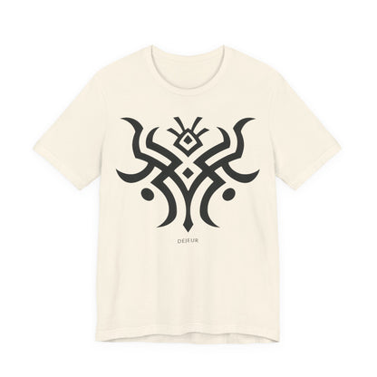 Tribal Crescent Horns - T-Shirt