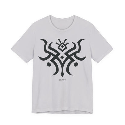 Tribal Crescent Horns - T-Shirt
