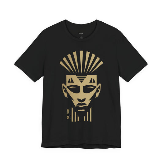 Minimalist Golden Crowned Regal Pharaoh - T-Shirt