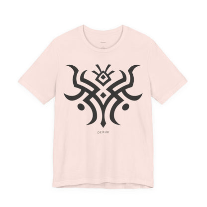 Tribal Crescent Horns - T-Shirt